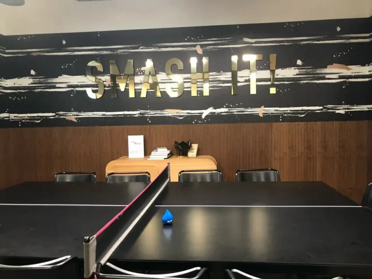 331-Maple-Veneer-London-WeWork