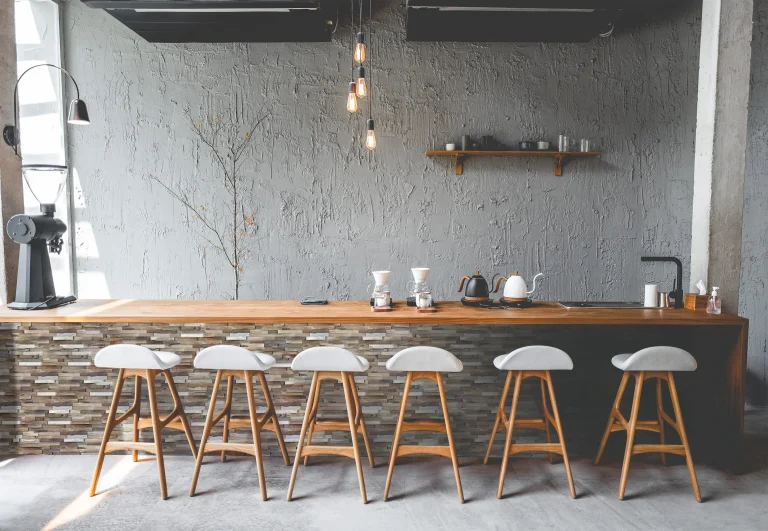 Restaurant-Bar-Front-Reclaimed-Natural